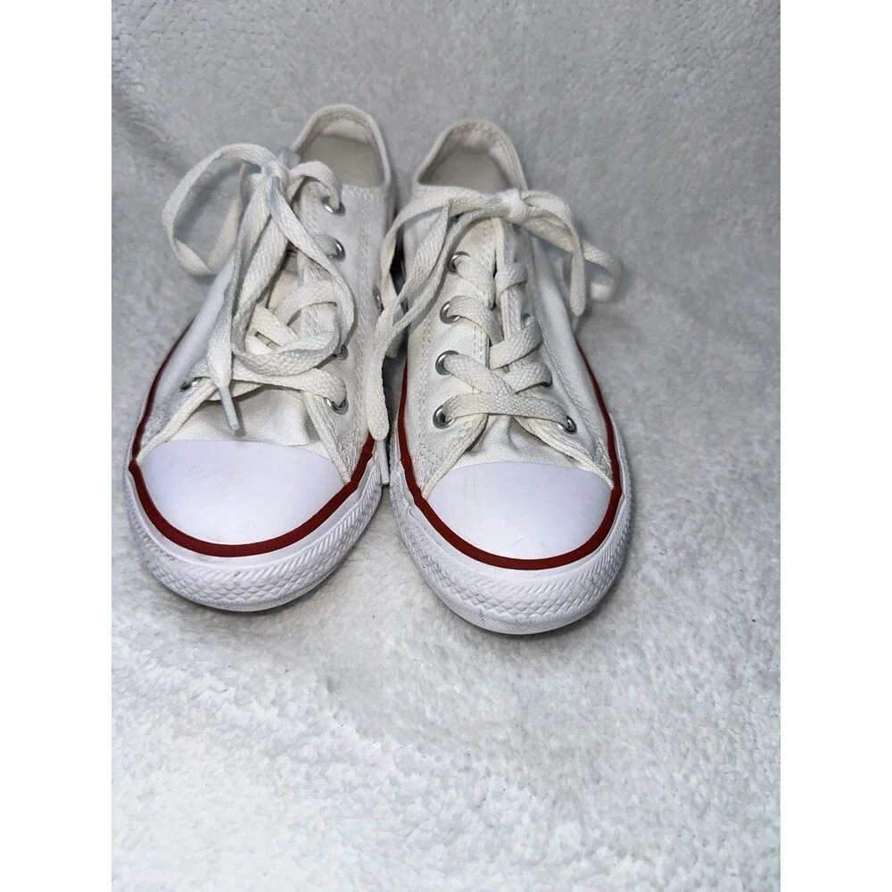 Kids White Converse All Star Chuck Taylor Youth Size 2 *Missing Insoles*
